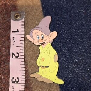 Dopey Flat Character Used To Be A Magnet